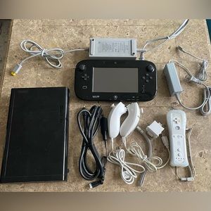 Nintendo‎ Wii U Mario Kart 8 Deluxe 32GB Handheld System